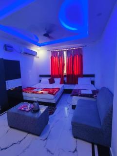 Best Quality Hotel Hanuman Ji With Free Wifi & Good Facility - Ayodhya - 2