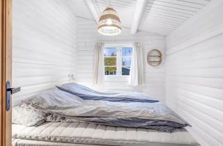 Log Cabin Near A Beautiful Beach - Gedser - 2