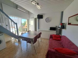 Appart 2 pièces mezzanine clim, bord de plage, parking - FR-1-326-722 - 3