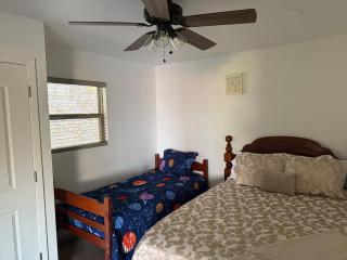 Bosco Bluff Cottage - Lansing - 7