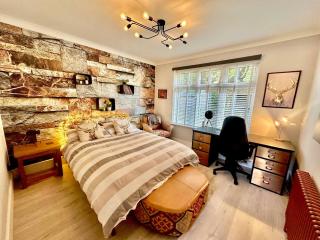 Savannah Lodge - Stylish Coastal Escape - Free Parking - WiFi - Bournemouth - 3