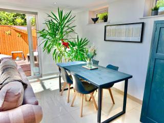 Savannah Lodge - Stylish Coastal Escape - Free Parking - WiFi - Bournemouth - 7