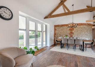 Walnut Tree Barn - Swannington - 7