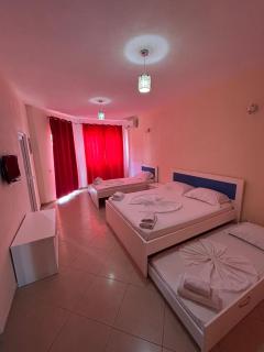 Hotel Comfort - Shëngjin - 7