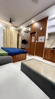 Primium stay studio 7 - Noida - 4