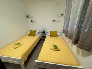 apartman Sali garden view - 1