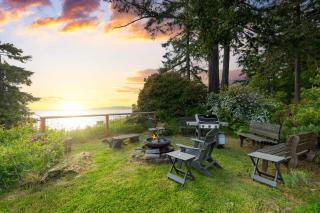 Maxwelton Aerie Bluffside Retreat w Sweeping Puget Sound Views Firepit - Clinton - 8