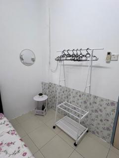 Simply Comfy House - 1