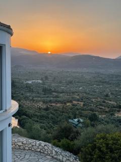 Villa Petros, Vassiliki, Lefkada - 3 bedrooms, pool, stunning views - Póndi - 8