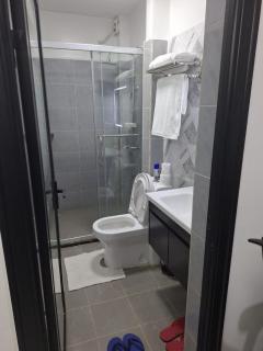 Elegant 1BR And Bonus Room, Valley - Nairobi - 9