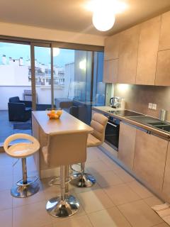 Modern Top-Floor Apartment with Terrace, Pool & Free Private Parking - Roquebrune-Cap-Martin - 6