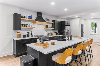 New! Modern 4BDRM near Downtown, pet-friendly - Detroit - 4