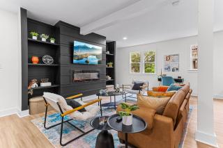 New! Modern 4BDRM near Downtown, pet-friendly - Detroit - 0
