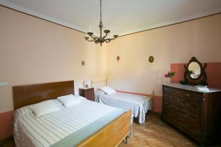Casa Massimo - 2 bedroom, private pool, 2 minute walk to village - Castiglione di Garfagnana - 2