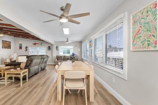 320 Bayland Breeze: Pet-friendly 2BR w/ Water Views! - Fort Myers Beach - 3
