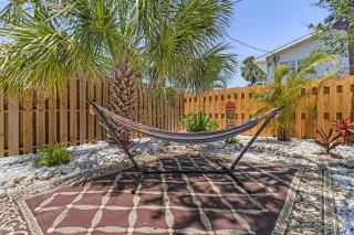 185 Hibiscus Hideaway: 3-bedroom home in Fort Myers Beach, just steps from the beach. - Fort Myers Beach - 8