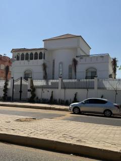 Malek Hotel - Sheikh Zayed - 0