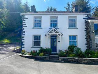 Fell View, Lake District - Ulverston - 9