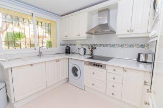 HP103 - Spacious 2 bed ground floor - Marbella - 6