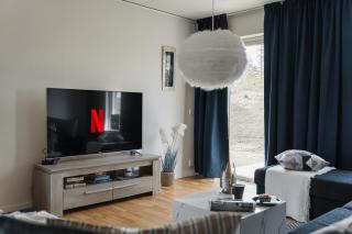 Guestly Homes - Stylish 3BR Stay in Peaceful Surroundings - Piteå - 3