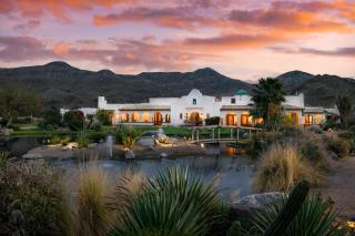 The Pond Estate by AvantStay Maximalist Designer Compound w 2 Casitas Indoor Outdoor Pools Tennis Court Gorgeous Mountain Views 12k sqft - Palm Springs - 0