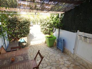 T2 duplex dans résidence sécurisée, parking privé, piscine, climatisation, internet - La Seyne-sur-Mer - 0