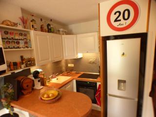 T2 duplex dans résidence sécurisée, parking privé, piscine, climatisation, internet - La Seyne-sur-Mer - 4