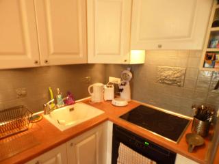 T2 duplex dans résidence sécurisée, parking privé, piscine, climatisation, internet - La Seyne-sur-Mer - 2