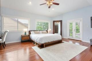 Family 3BR 2BA 1810SQFT Bright Spacious Home with Private Yard in Zilker - Austin - 4