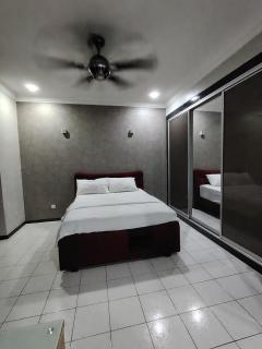 DIAZ Homestay - Sungai Buloh - 1