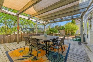 Coastal Victorian Home Walk to Downtown - 7