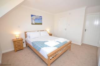 Bure Banks in the heart of Wroxham - Wroxham - 2