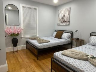85a Charming Boston Base, 3BR, 2BA Ideal for Families - Boston - 7