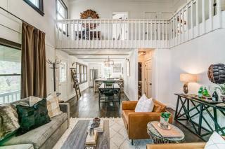 Fox Hill - Relax in the lap of luxury with modern comforts and peaceful views - Marblehill - 4