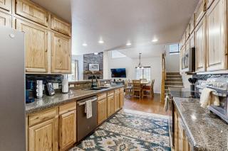 Serene Pine Retreat - Pinetop - 2