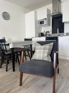 Portrush 2-Bed Apt Sleeps 4 On-street Parking - Portrush - 7