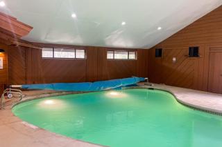 Poolhouse in the Pines - 9