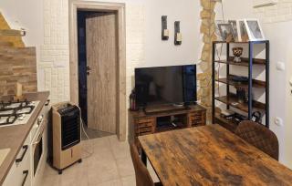 Amazing Home In Trogir With Wifi - Trogir - 4