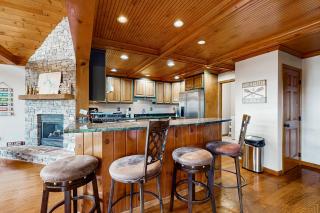 Highland Cottage - McHenry - 2
