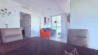 Sky-High oasis heated Pool & Gym Miami Skyline Vista - 2