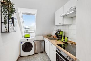 Helle Dachgeschosswohnung in Fußgängerzone - Cottbus - 7
