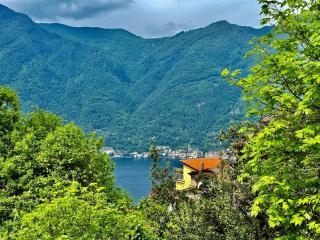A house between a waterfall and a lake the enchantment of Nesso - 3