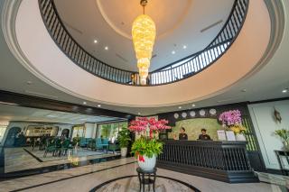 Grand Luxury Hotel Ninh Chử - 9