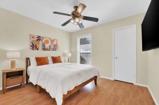 5 Bedroom 4 Bath Zilker Villa Big Yard in Zilker Barton Hills - Austin - 5