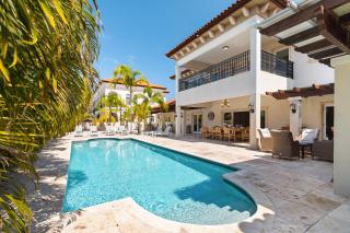 Upscale Ocean View Villa with Pool Outdoor Kitchen - Palm-Eagle Beach - 0