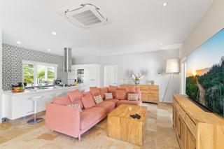 Upscale Ocean View Villa with Pool Outdoor Kitchen - Palm-Eagle Beach - 3