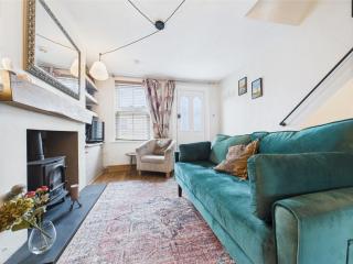 Kings Row - Cheltenham - 0