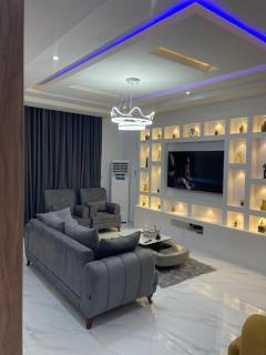 Fhemfel Luxury Apartment - 9