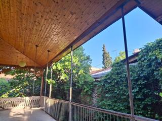 King's Neighbours - Telavi - 8
