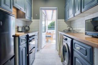 Cosy Cottage - 2 Bedroom Cottage - Mumbles - Swansea - 5
